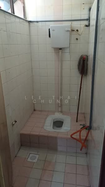 Shop for Rent in Seksyen 19 (Shah Alam) - Lee Thai Chung - Bathroom - PropertyGuru.com.my