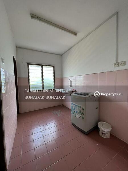 Untuk Dijual - FREEHOLD [ BELOW RM150K & FULL LOAN] Flat Baiduri, Bandar Tasik Kesuma, Semenyih