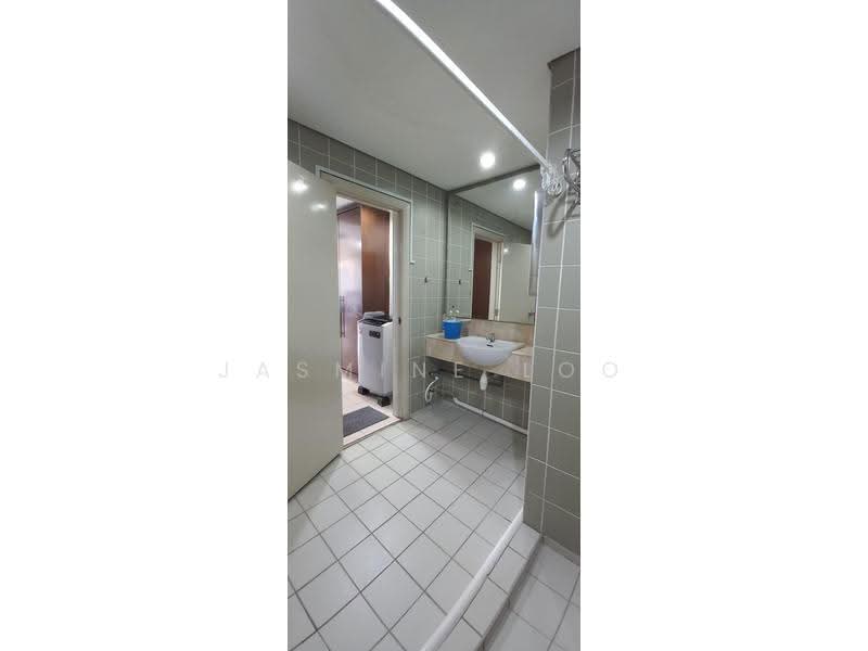 Service Residence for Rent at Amcorp Serviced Suites - Jasmine Loo - Bathroom - PropertyGuru.com.my