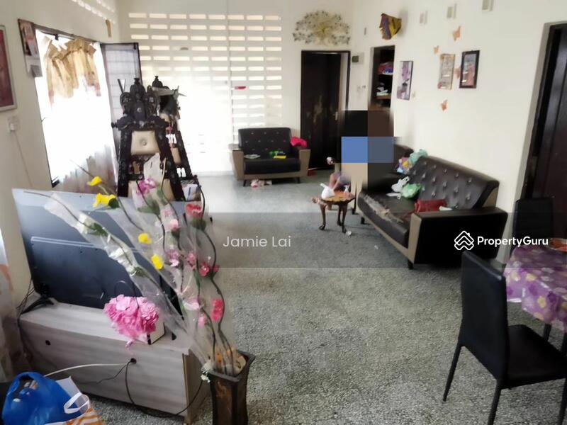 Single Storey Bungalow In Lim Garden, Ipoh, Perak, 4 Bedrooms, 5600