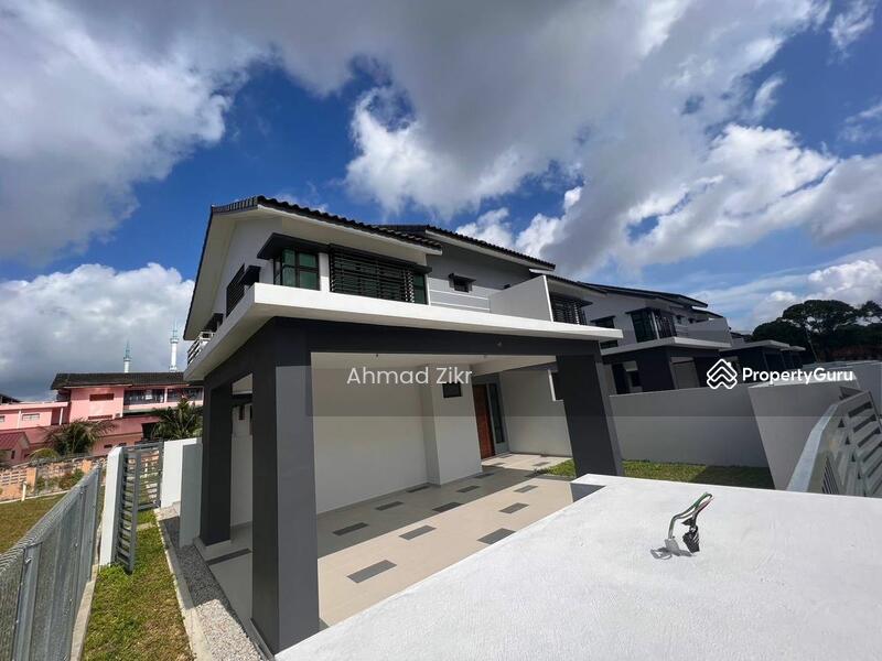 Hill View SemiD House Batu Pahat, Batu Pahat, Johor, 4 Bedrooms