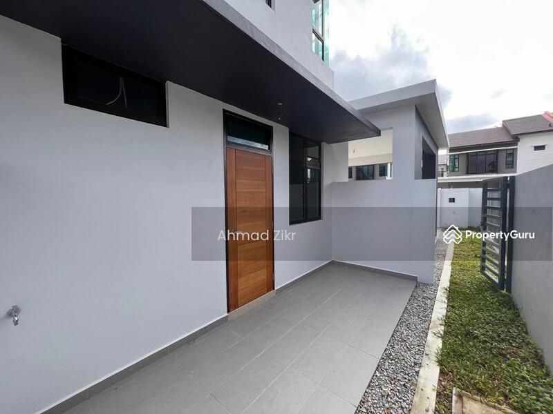 Hill View SemiD House Batu Pahat, Batu Pahat, Johor, 4 Bedrooms