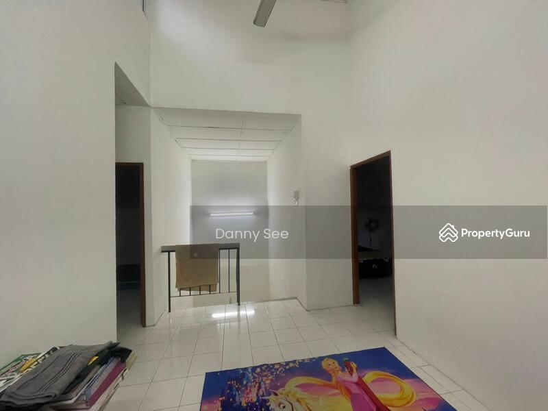 Taman Putri Kulai (Jalan Sri Putri 9) Double Storey Terrace House, Jalan sri putri 9, Kulai