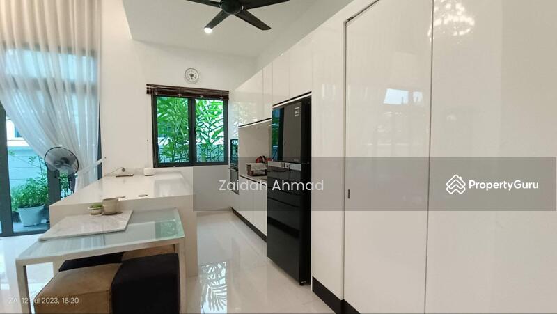 Full height Kitchen Cabinet with Hidden Door Bungalow Cyberjaya Astonia Sejati Residence For Sale 
