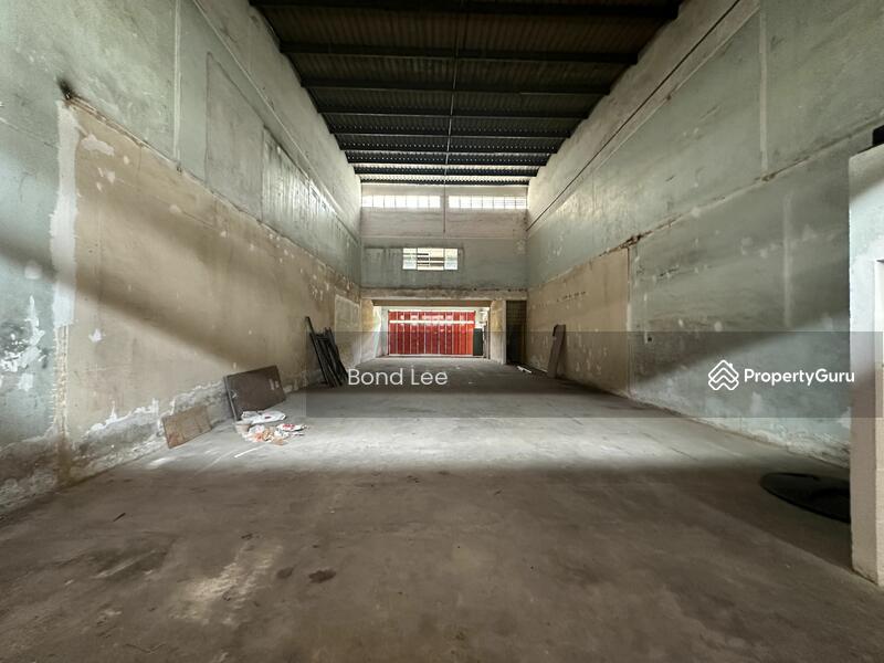 Untuk Disewa - Rawang KRI Industrial Park Factory For Rent ( 1.5 Storey )
