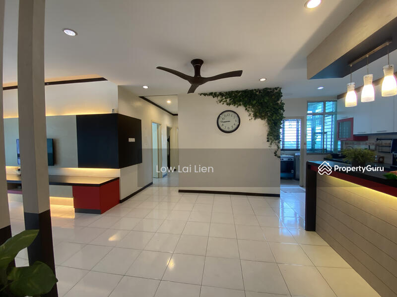 Perling Apartment, Jalan Undan 8, Johor Bahru, Johor, 3 Bedrooms