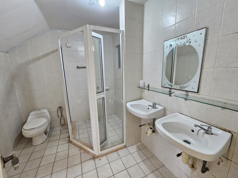 Semi-Detached House for Sale in Bukit Jelutong (Shah Alam) - Winny Su - Bathroom - PropertyGuru.com.my