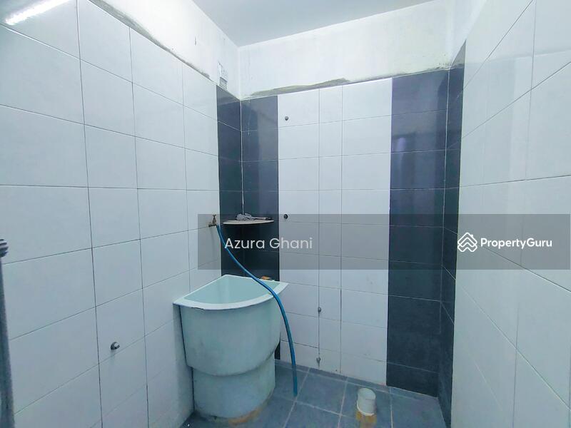 Taman Kota Kenari, Kulim, Kedah, 8 Bedrooms, 1496 sqft, T SALE, by