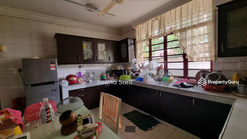 For Sale - Kelana Jaya SS7 Corner Bungalow 2 Storey