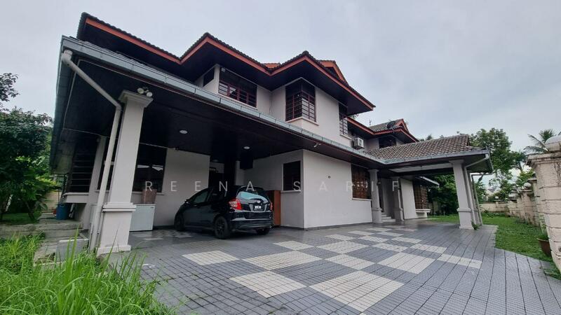 For Sale - Kelana Jaya SS7 Corner Bungalow 2 Storey