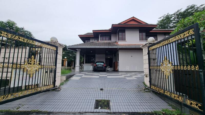 For Sale - Kelana Jaya SS7 Corner Bungalow 2 Storey