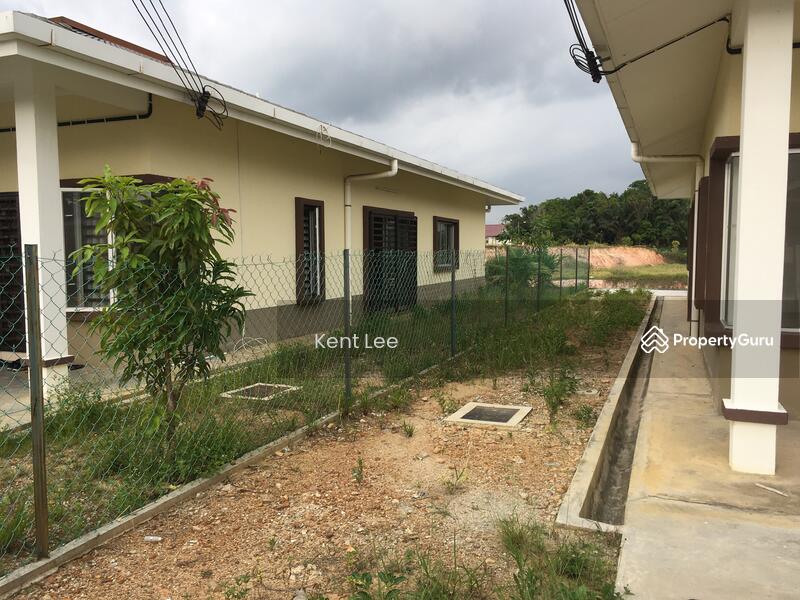 For Sale - Direct PEMAJU FULL Loan SEMI D 34x72 4R3B Sudah SIAP FREE MOT Bkt Kapar Meru Jln Islandar Klang
