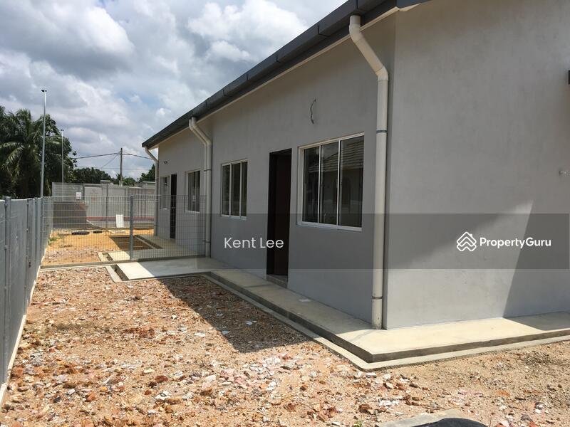 Untuk Dijual - Direct PEMAJU FULL Loan CASH Back 10K SEMI D B 31x87 FREEHOLD 4R2B Jln Kasban Meru Dkt Setia Alam