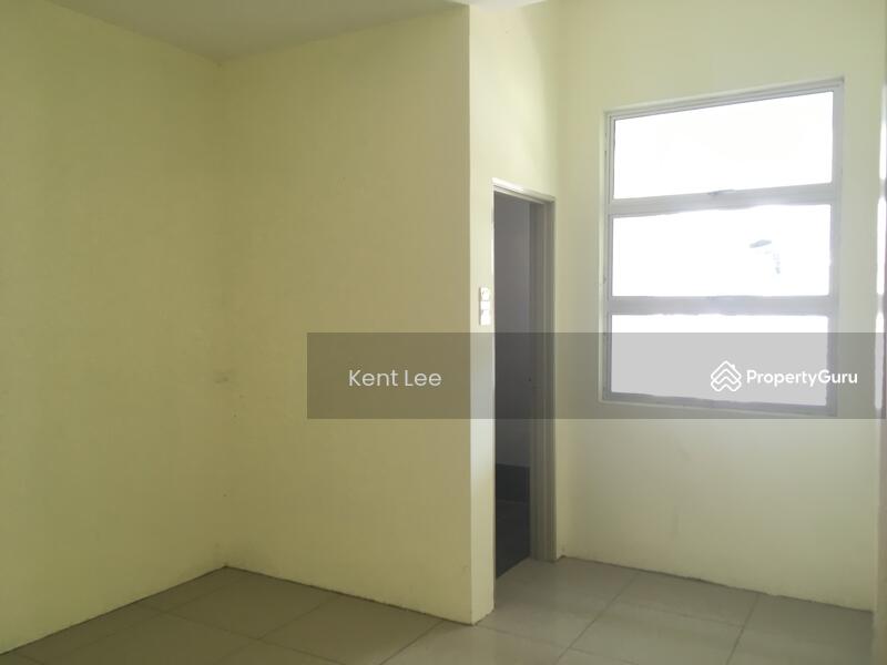 Untuk Dijual - Direct PEMAJU FULL Loan CASH Back 10K SEMI D B 31x87 FREEHOLD 4R2B Jln Kasban Meru Dkt Setia Alam