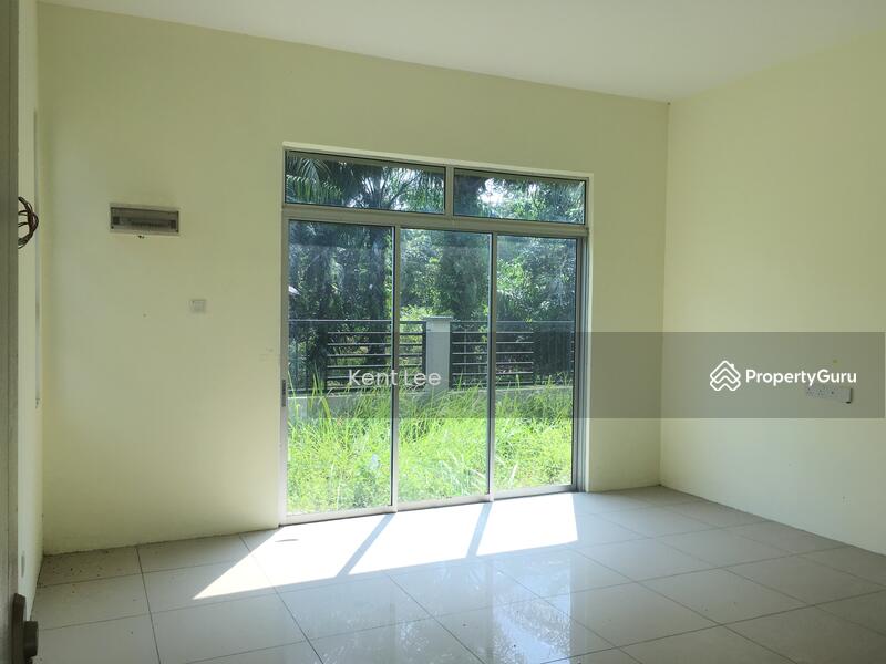 Untuk Dijual - Direct PEMAJU FULL Loan CASH Back 10K SEMI D B 31x87 FREEHOLD 4R2B Jln Kasban Meru Dkt Setia Alam