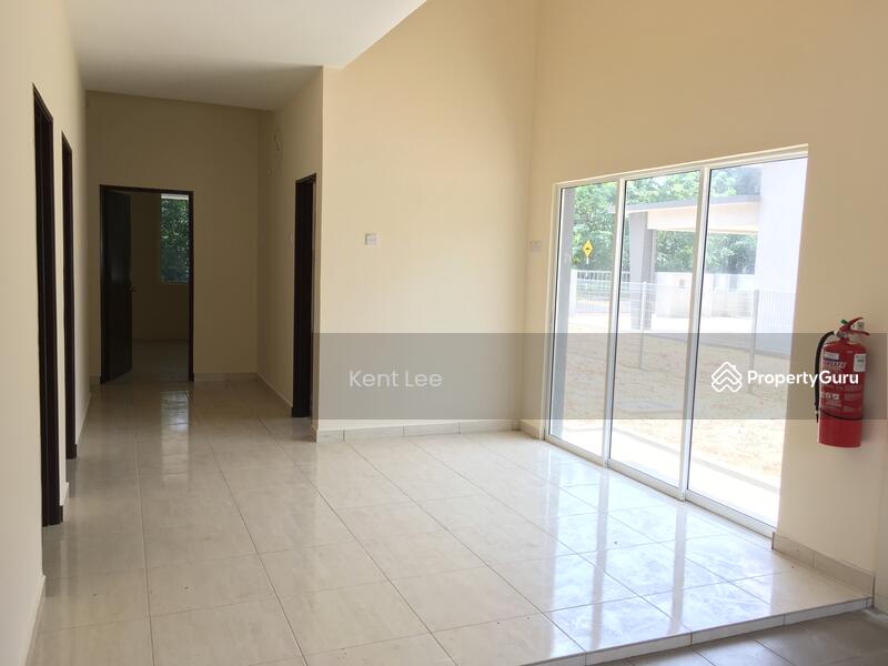 Untuk Dijual - Direct PEMAJU FULL Loan CASH Back 10K SEMI D B 31x87 FREEHOLD 4R2B Jln Kasban Meru Dkt Setia Alam