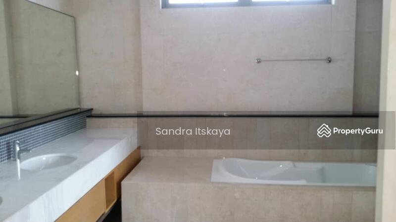 Untuk Dijual - 2 Hampshire