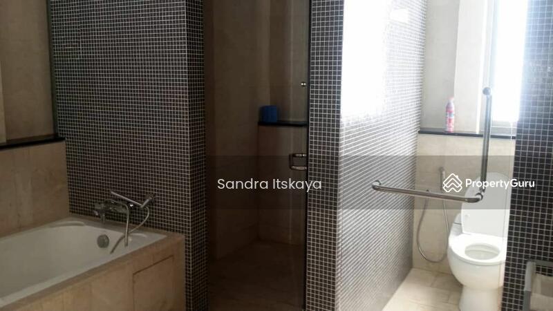 Untuk Dijual - 2 Hampshire