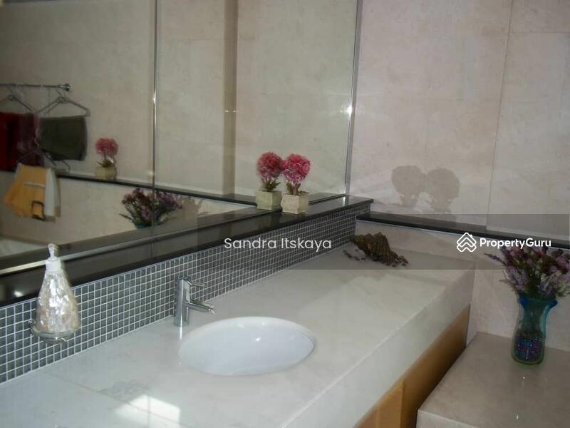 Untuk Dijual - 2 Hampshire