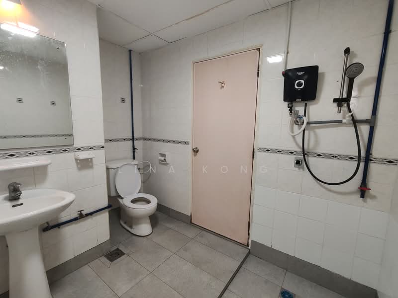 Condominium for Rent at Indah Samudra Condominium - Lina Kong - Bathroom - PropertyGuru.com.my