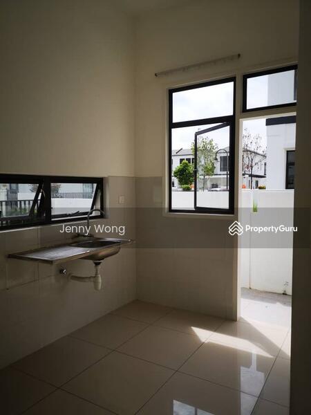 Rumah Teres 2 Tingkat untuk Dijual di Eco Grandeur (Puncak Alam) - Jenny Wong - PropertyGuru.com.my