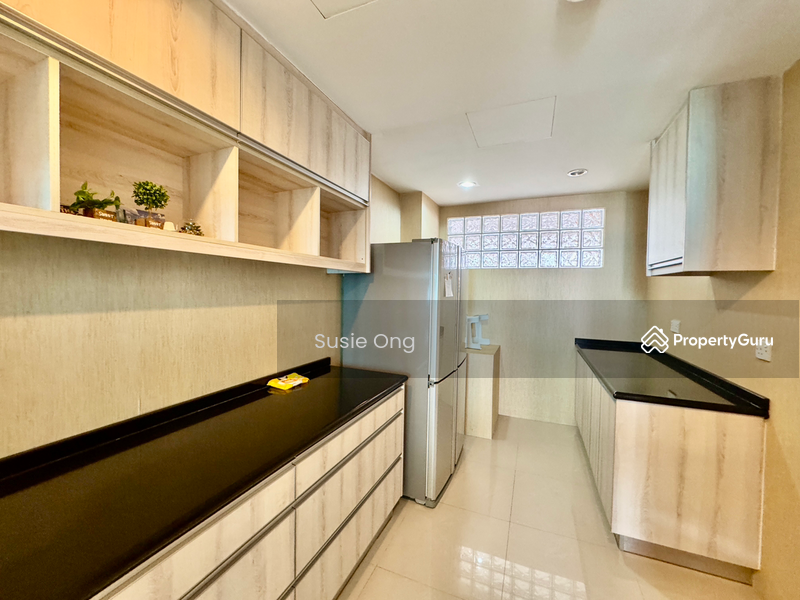 For Sale - Fernlea Court