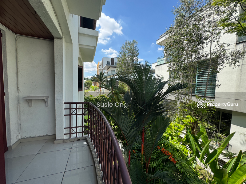 For Sale - Fernlea Court