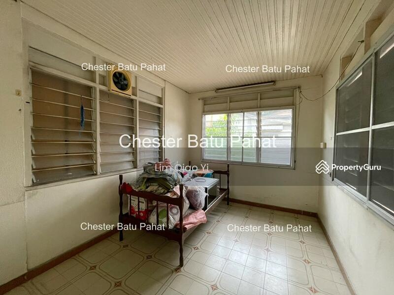 Untuk Dijual - Single Storey Semi D Taman Batu Pahat, 83000 Batu Pahat, Johor.