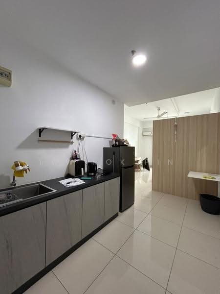 Condominium for Rent at Park 51 Boulevard - Low Kok Pin - Kitchen - PropertyGuru.com.my