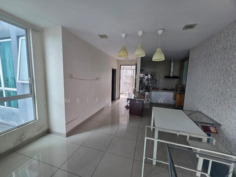 Service Residence for Sale at The Loft @ ZetaPark - Meifen Low - Living Room - PropertyGuru.com.my