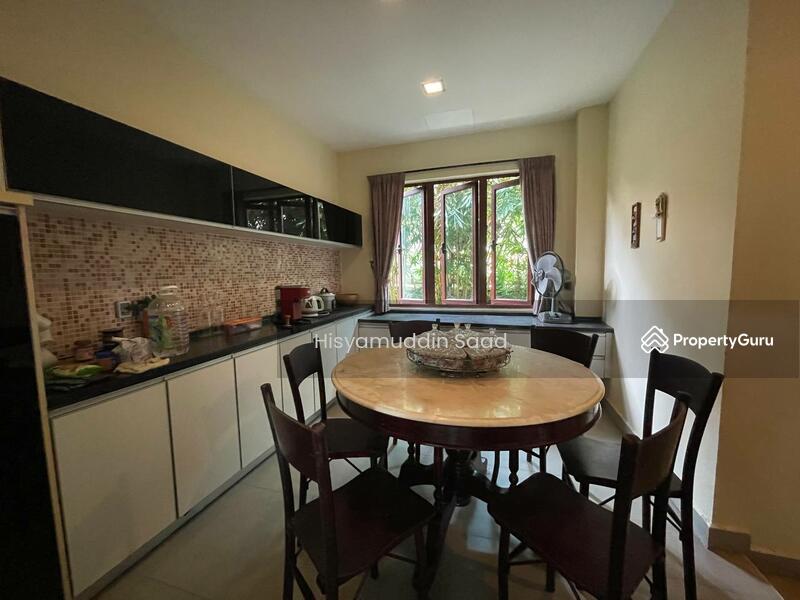 For Sale - Presint 10