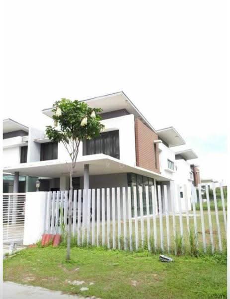 Semi-Detached House for Sale in Shah Alam (Selangor) - SITI RUFIAN - Exterior - PropertyGuru.com.my