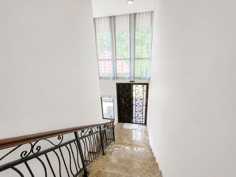 Rumah Banglo untuk Dijual di Taman Sri Hartamas (Sri Hartamas) - Jen Lau - Entrance - PropertyGuru.com.my