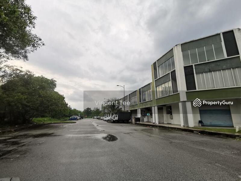 Shop / Office for Sale in Bandar Country Homes (Rawang) - Vincent Tee - PropertyGuru.com.my
