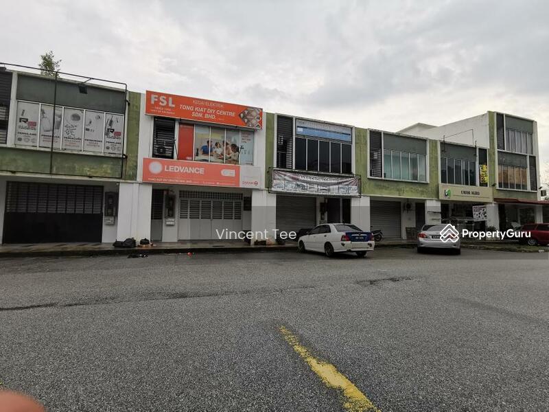 Untuk Disewa - 1st floor Shop Office Saujana Rawang Bandar Country Homes