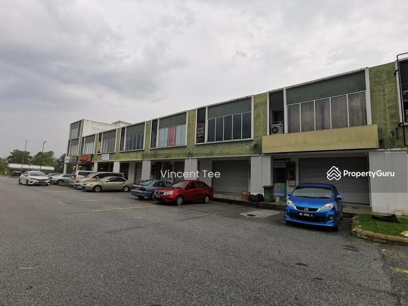 Untuk Disewa - 1st floor Shop Office Saujana Rawang Bandar Country Homes
