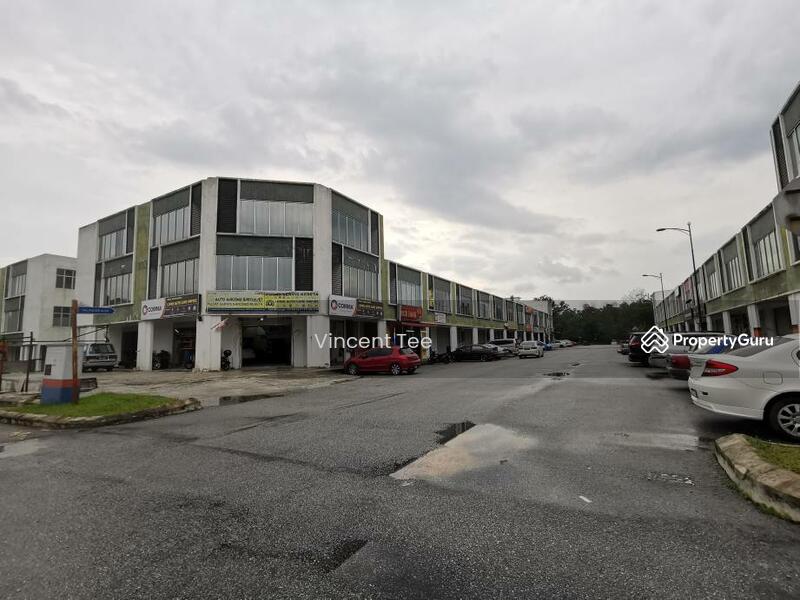 Untuk Disewa - 1st floor Shop Office Saujana Rawang Bandar Country Homes
