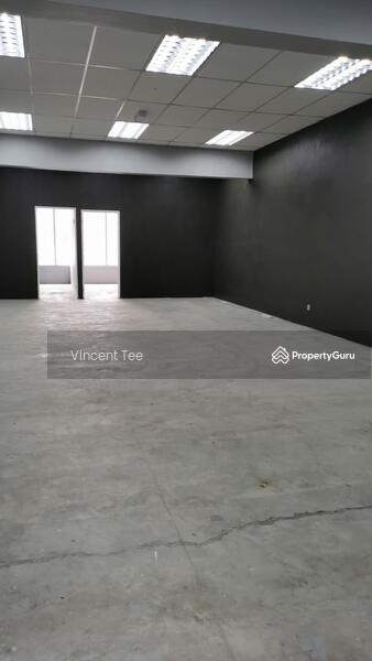 Shop / Office for Sale in Bandar Country Homes (Rawang) - Vincent Tee - PropertyGuru.com.my
