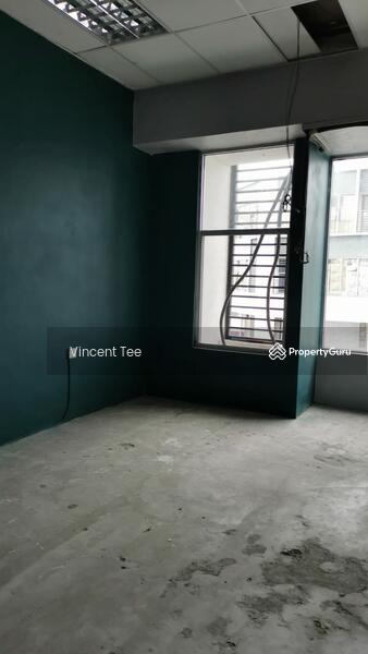 Shop / Office for Sale in Bandar Country Homes (Rawang) - Vincent Tee - PropertyGuru.com.my