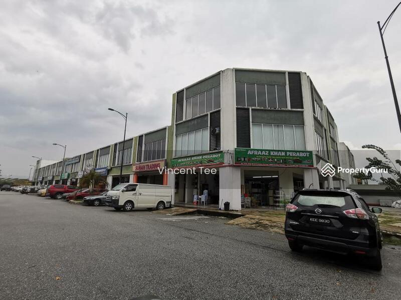 Shop / Office for Sale in Bandar Country Homes (Rawang) - Vincent Tee - PropertyGuru.com.my