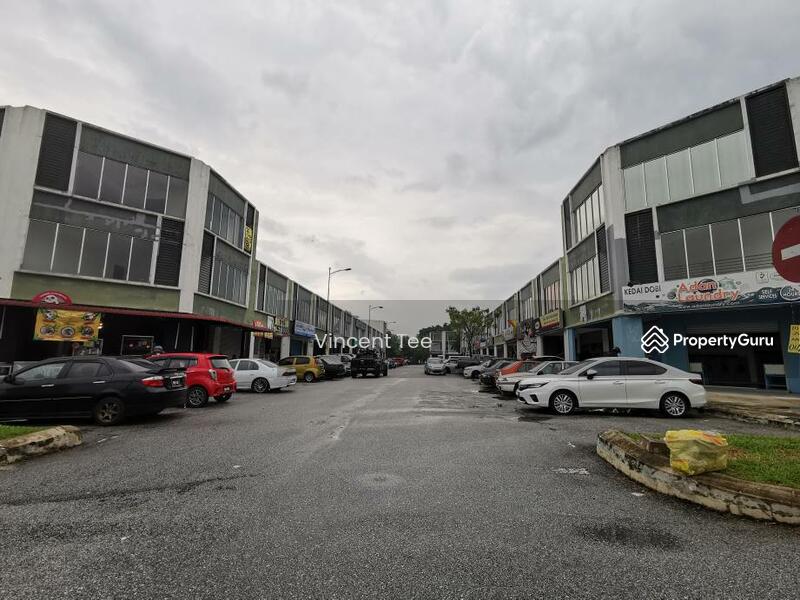 Shop / Office for Sale in Bandar Country Homes (Rawang) - Vincent Tee - PropertyGuru.com.my