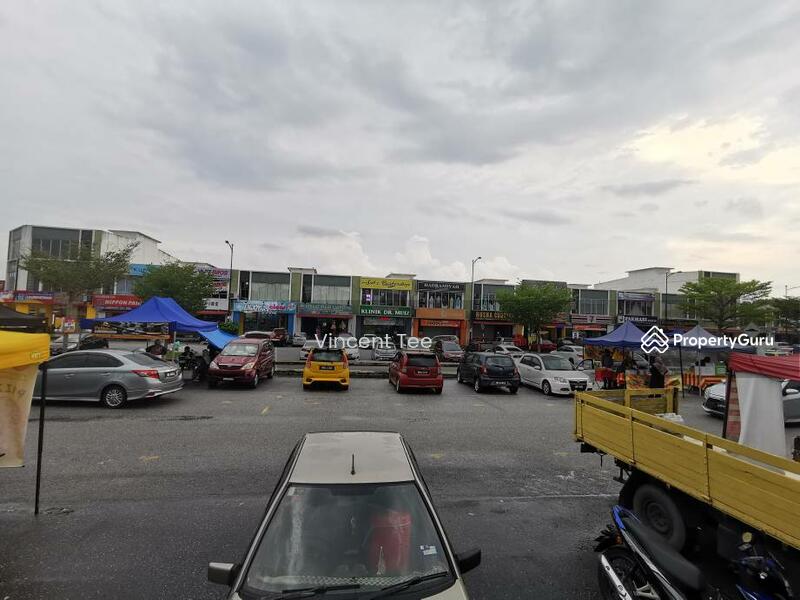 Shop / Office for Sale in Bandar Country Homes (Rawang) - Vincent Tee - PropertyGuru.com.my