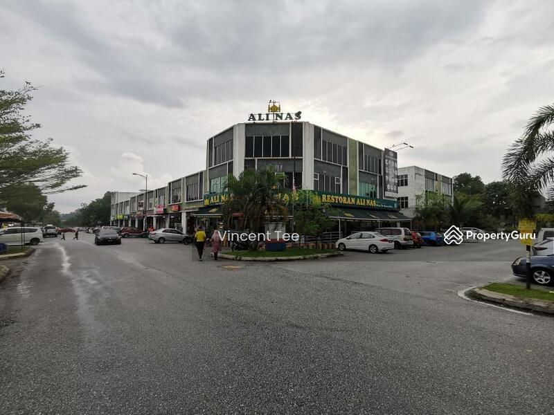 Shop / Office for Sale in Bandar Country Homes (Rawang) - Vincent Tee - PropertyGuru.com.my