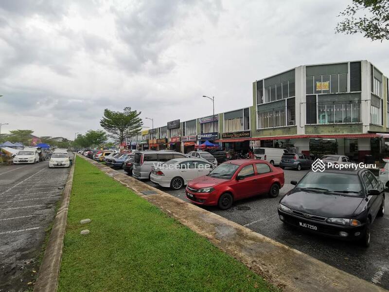 Shop / Office for Sale in Bandar Country Homes (Rawang) - Vincent Tee - PropertyGuru.com.my