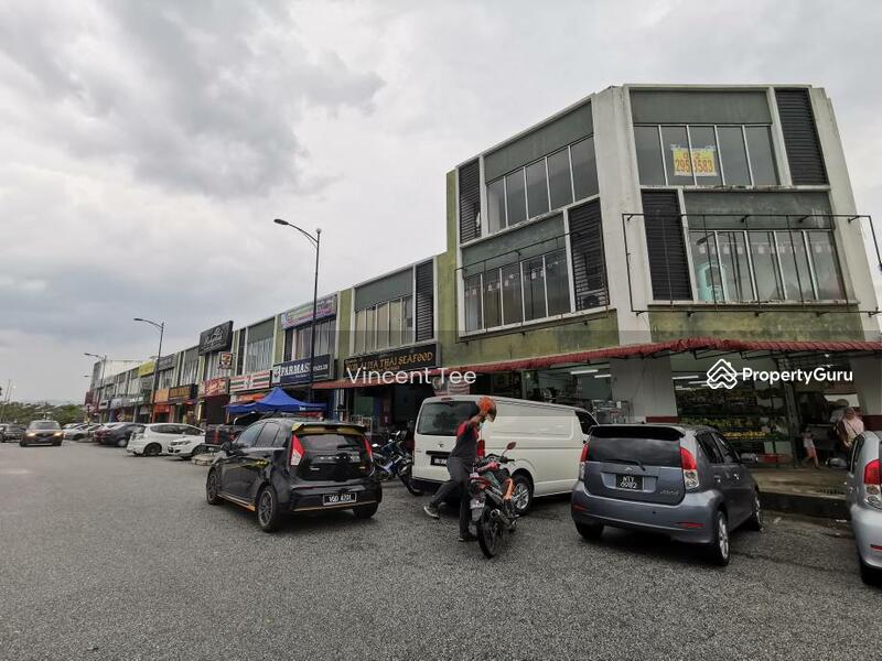 Shop / Office for Sale in Bandar Country Homes (Rawang) - Vincent Tee - PropertyGuru.com.my