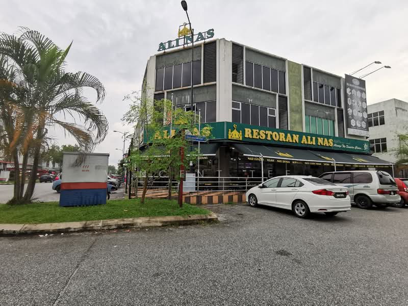 Kedai / Pejabat untuk Dijual di Bandar Country Homes (Rawang) - Vincent Tee - PropertyGuru.com.my