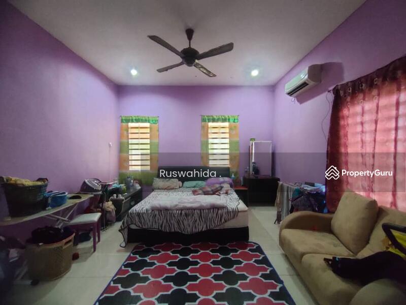 For Sale - Semi-D Jalan Lakeville, Bandar Seri Iskandar For Sale - Below Market Value