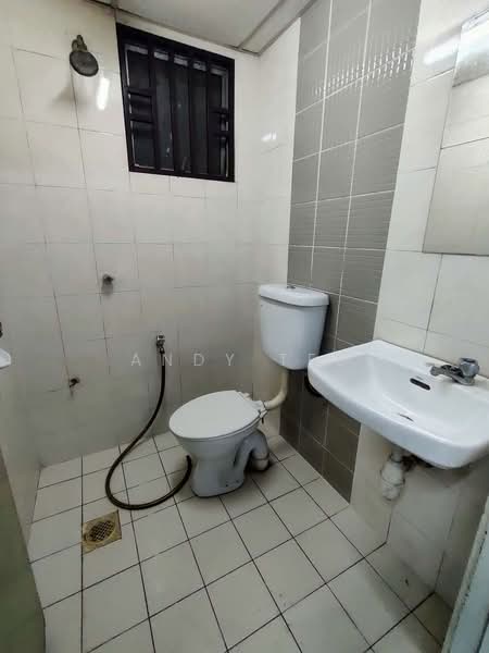 Pangsapuri untuk Disewa di Alam Prima - Andy Tee - 2nd Bathroom - PropertyGuru.com.my
