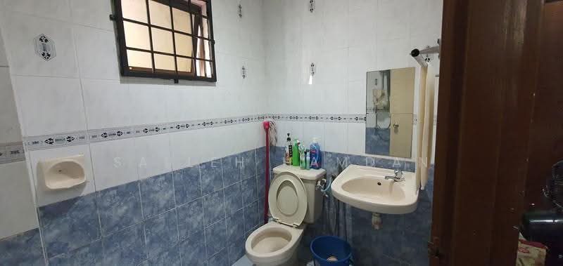 2-storey Terraced House for Rent in Shah Alam (Selangor) - Salleh Hamdan - Bathroom - PropertyGuru.com.my