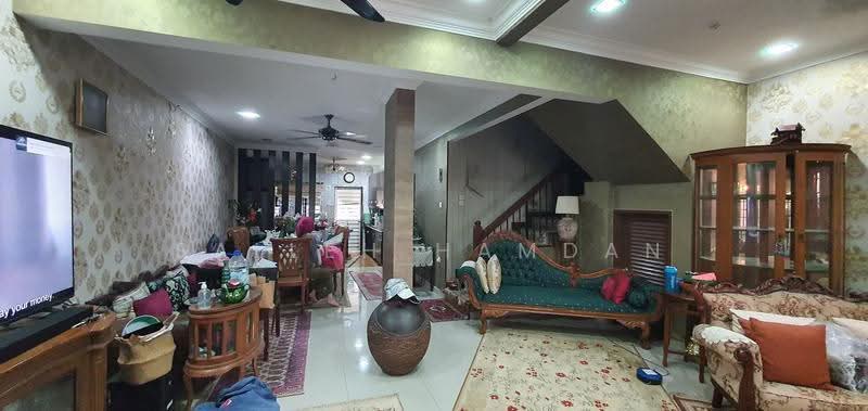 2-storey Terraced House for Rent in Shah Alam (Selangor) - Salleh Hamdan - Living Room - PropertyGuru.com.my